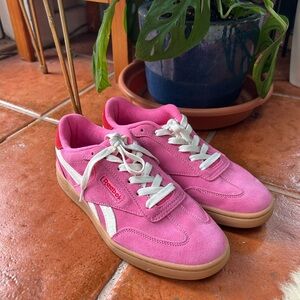 Reebok Women's Pink and White Sneakers